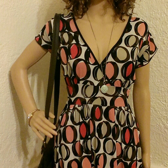 Dresses & Skirts - Circle Printed Dress